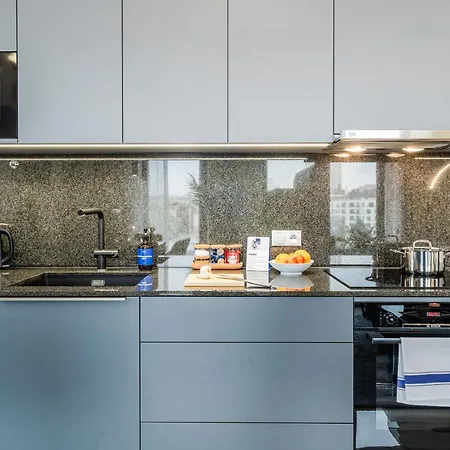 Apartamento Days - Two Bedroom With Garage, Ac, Terrace And Balcony In Vinohrady *