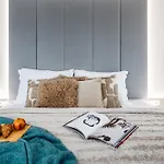 Days - Two Bedroom With Garage, Ac, Terrace And Balcony In Vinohrady Διαμέρισμα *